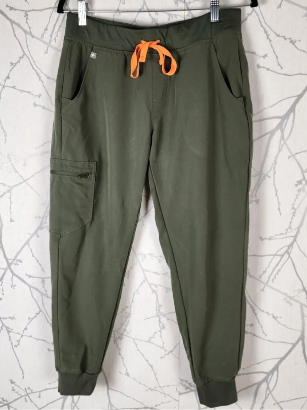 FIGS Green High Rise Zamora Jogger Scrub Pants
